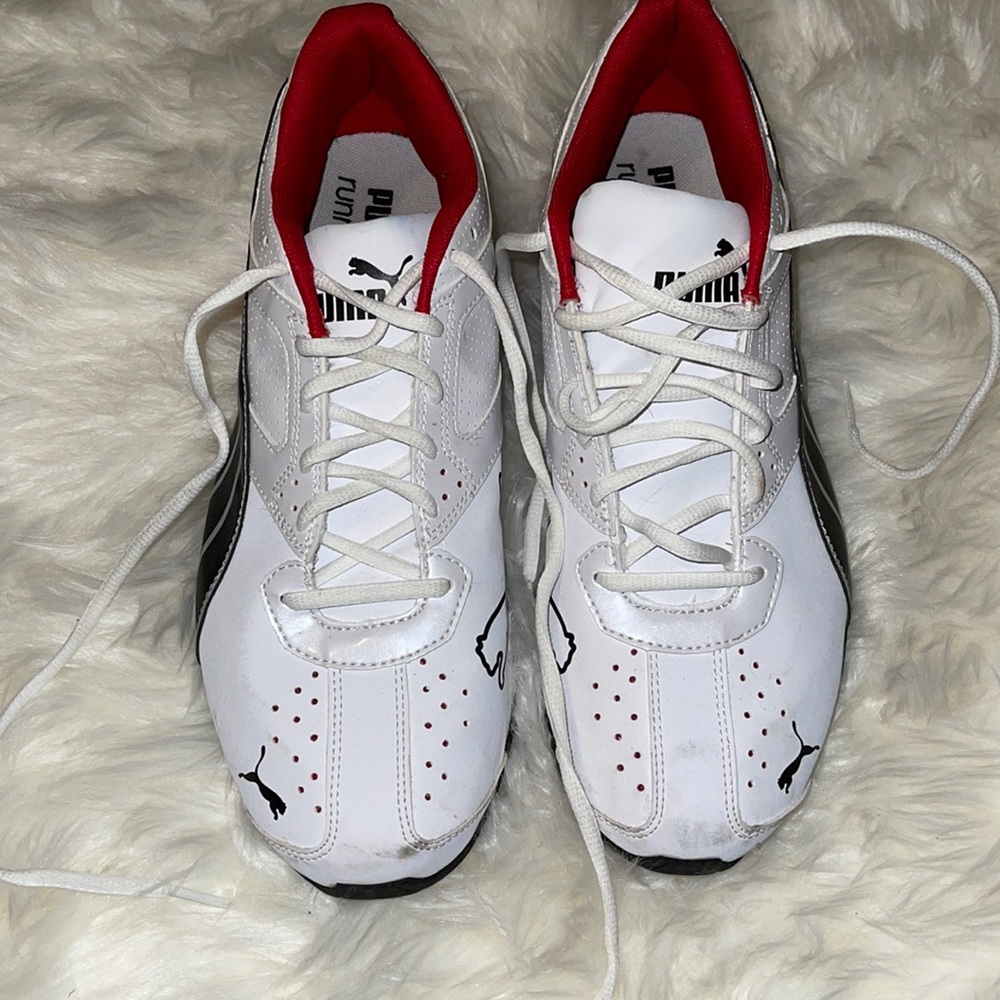 Men Puma running shoes